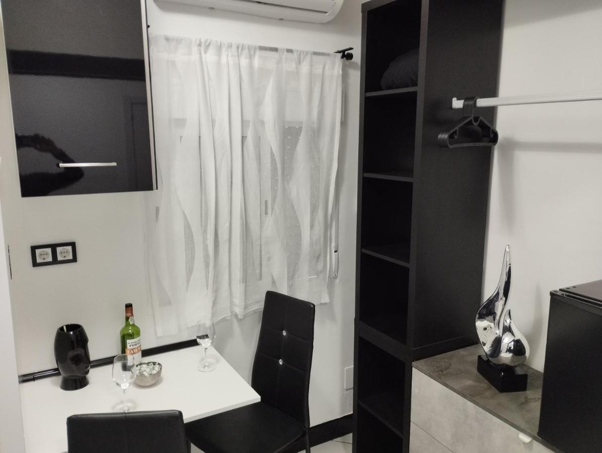 Vilapicina Hostal Barcelona Exterior photo