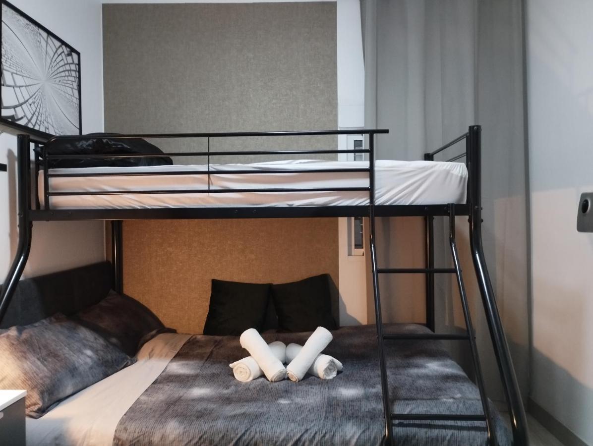 Vilapicina Hostal Barcelona Exterior photo